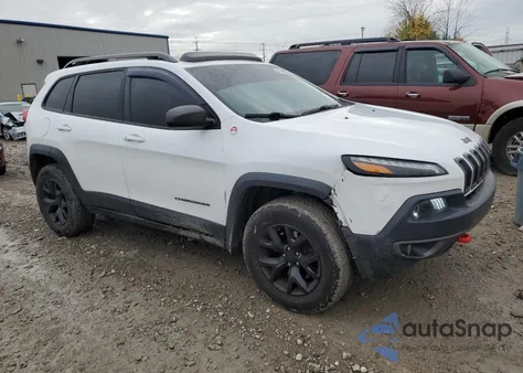 2014 Jeep Cherokee Trailhawk z USA, uszkodzony, nr VIN 1C4PJMBS8EW267778